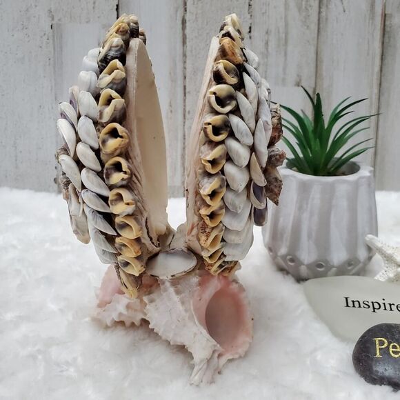 Vintage 1950 Handmade Seashell Napkin Holder - Picture 3 of 8